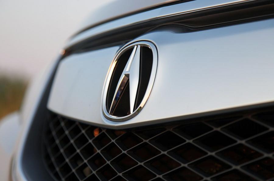 Логотип Acura RDX (TB3/4) 2012 года  (фото 45 из 122)